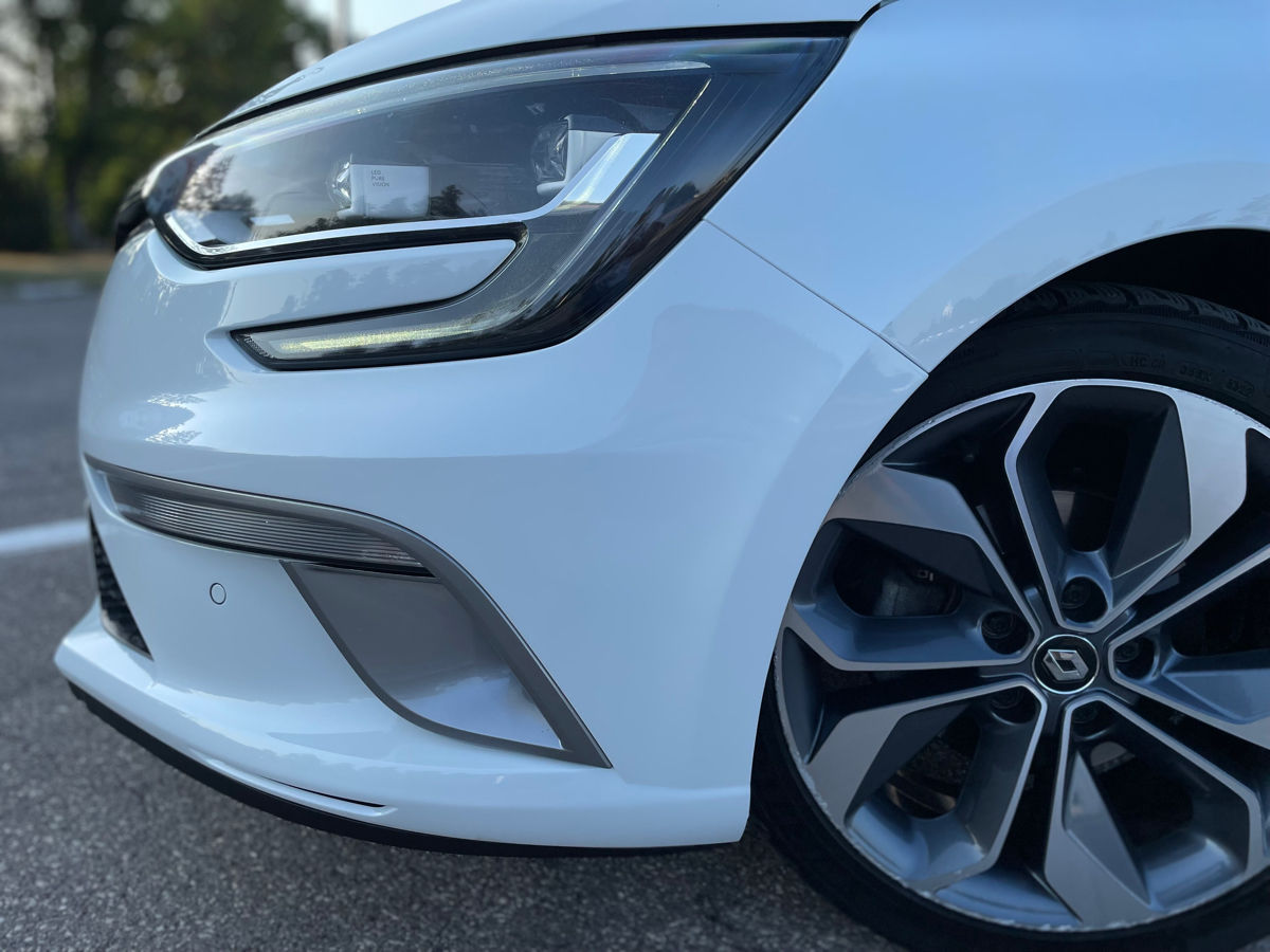Куплю легко сплавные диски + летние шины на Renault Megane IV