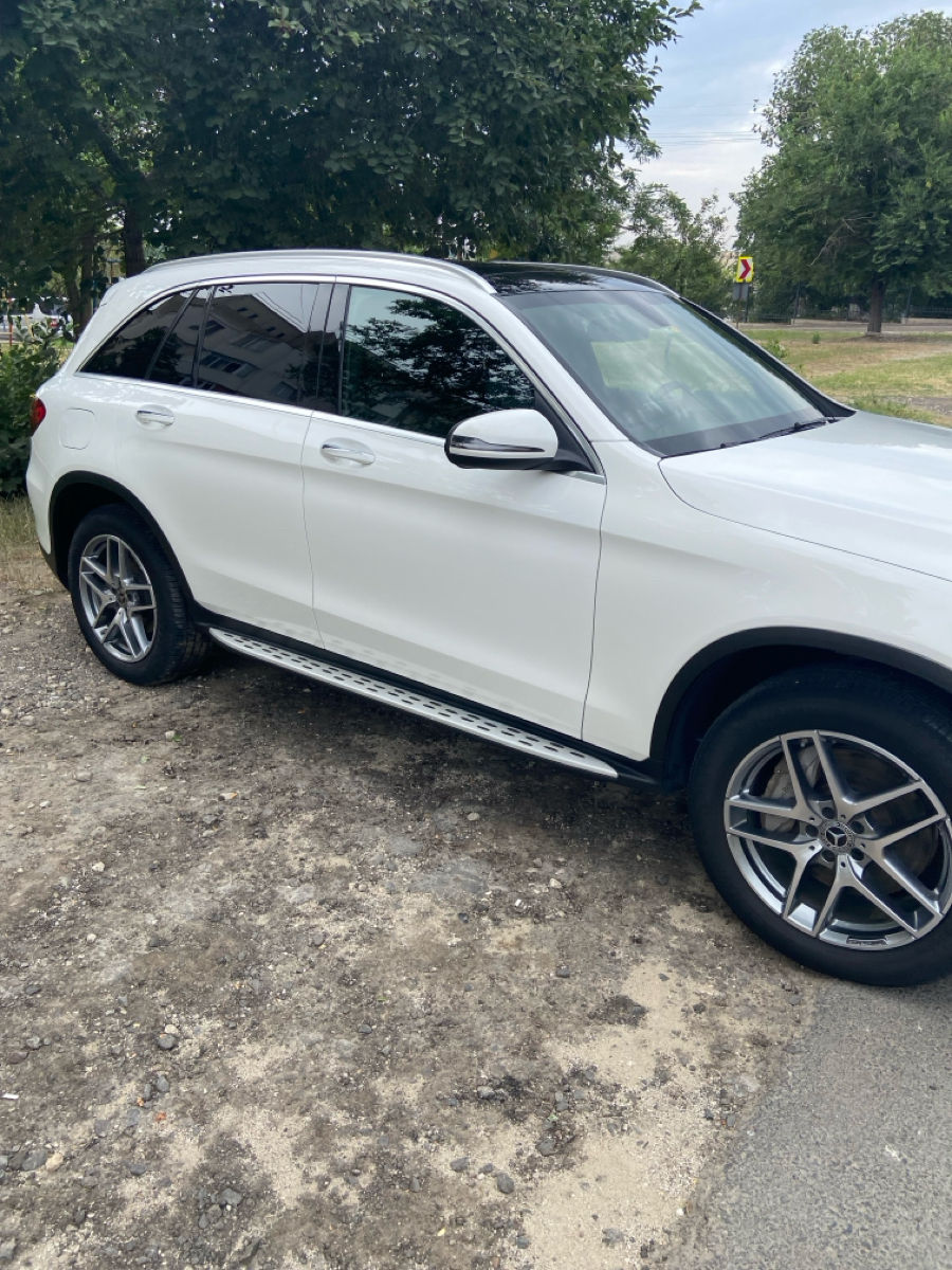 Mercedes GLC foto 4