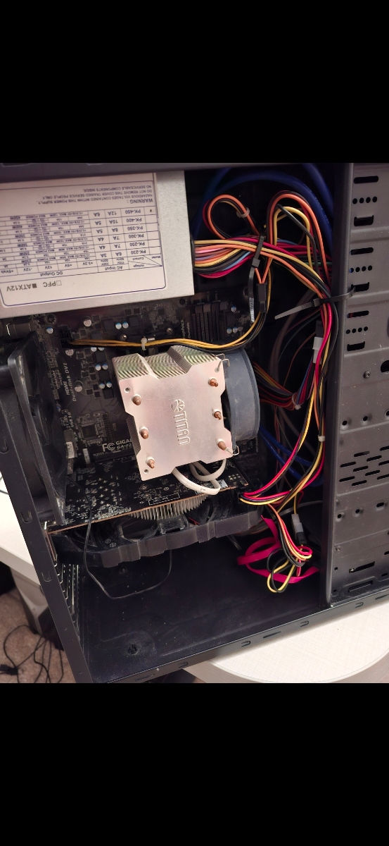 Cumpăr calculatoare și console urgent foto 0