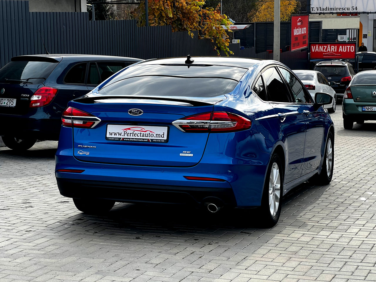 Ford Fusion foto 2