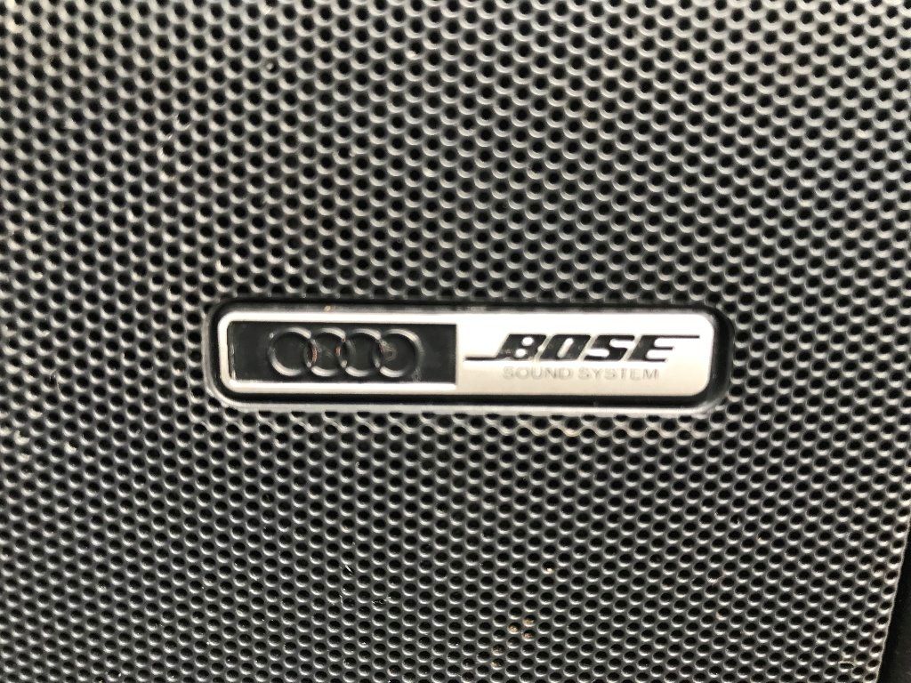 Установка bose. Bose Audi. Bose Audi a6 c5. Audi a4 b8 Bose. Audi a6c8 акустика 9vd.