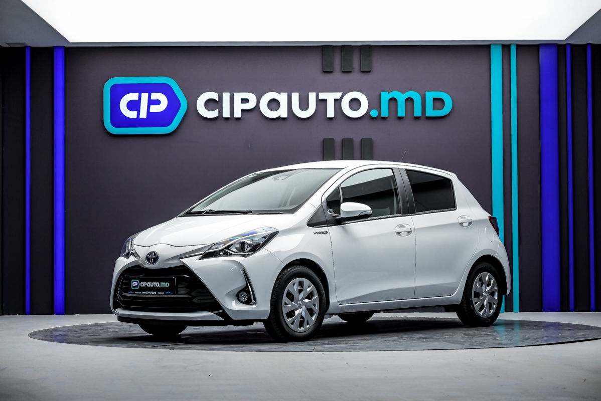 Toyota Yaris фото 3