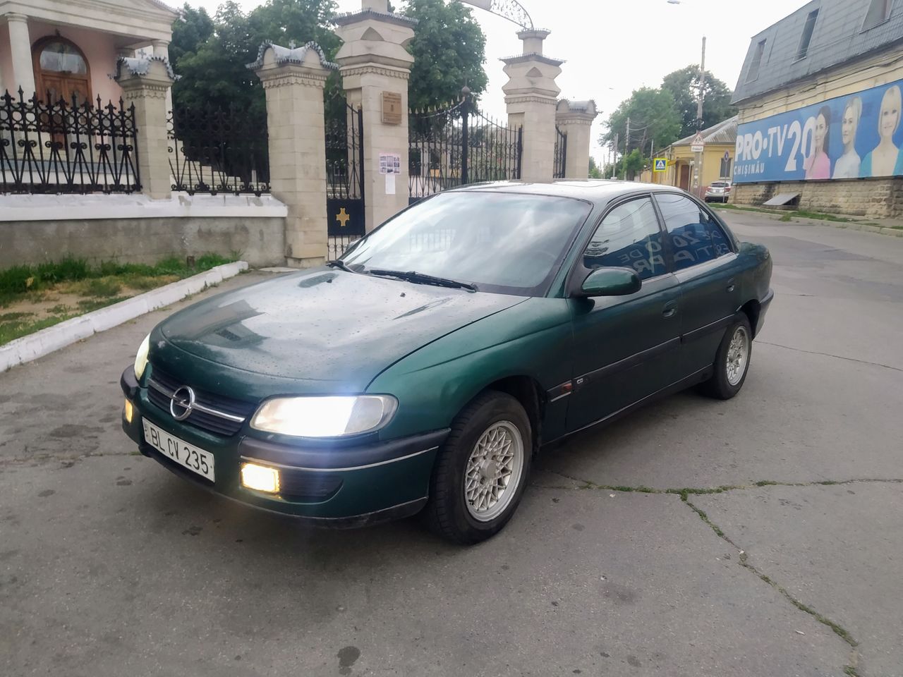 Nissan Primera foto 1