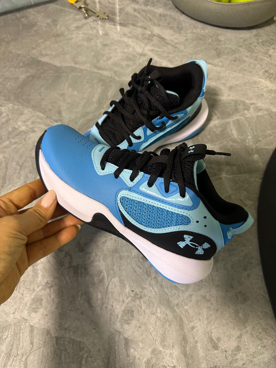 Vind ghete Under Armour original !  foto 1