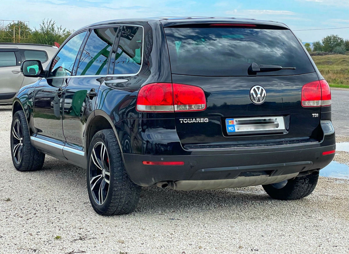 Volkswagen Touareg foto 2