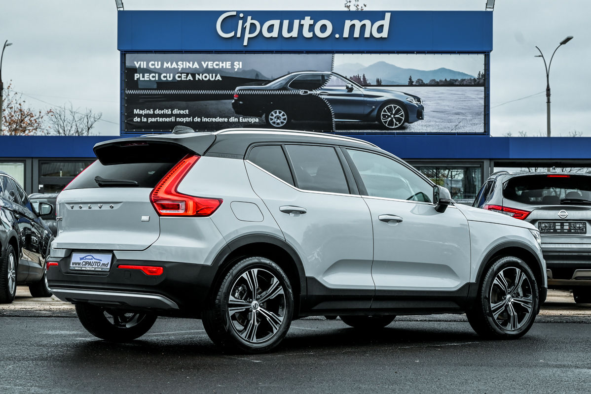 Volvo XC40 foto 1