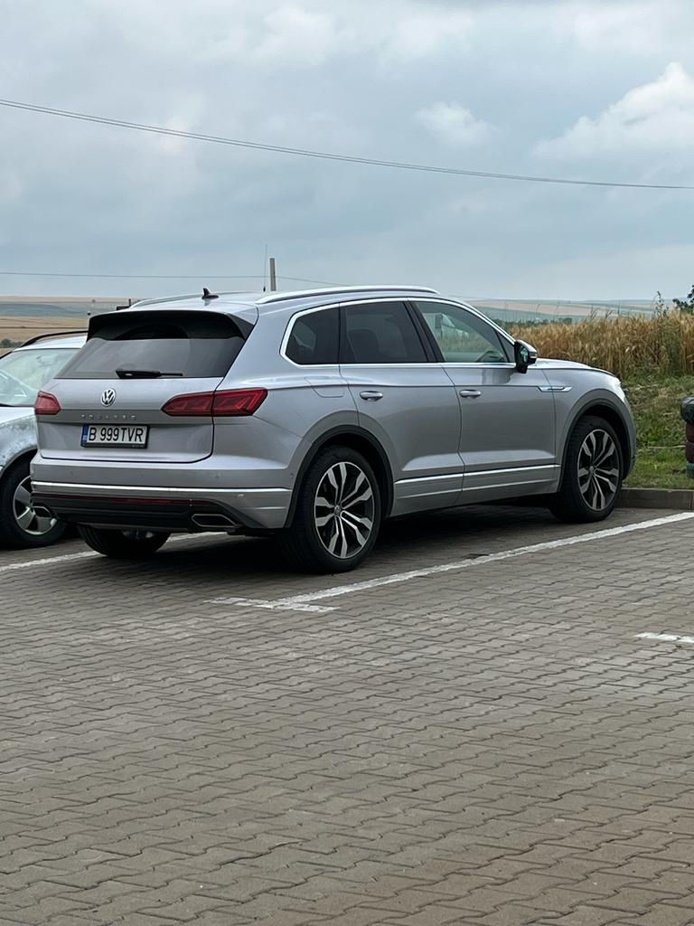 Volkswagen Touareg foto 0