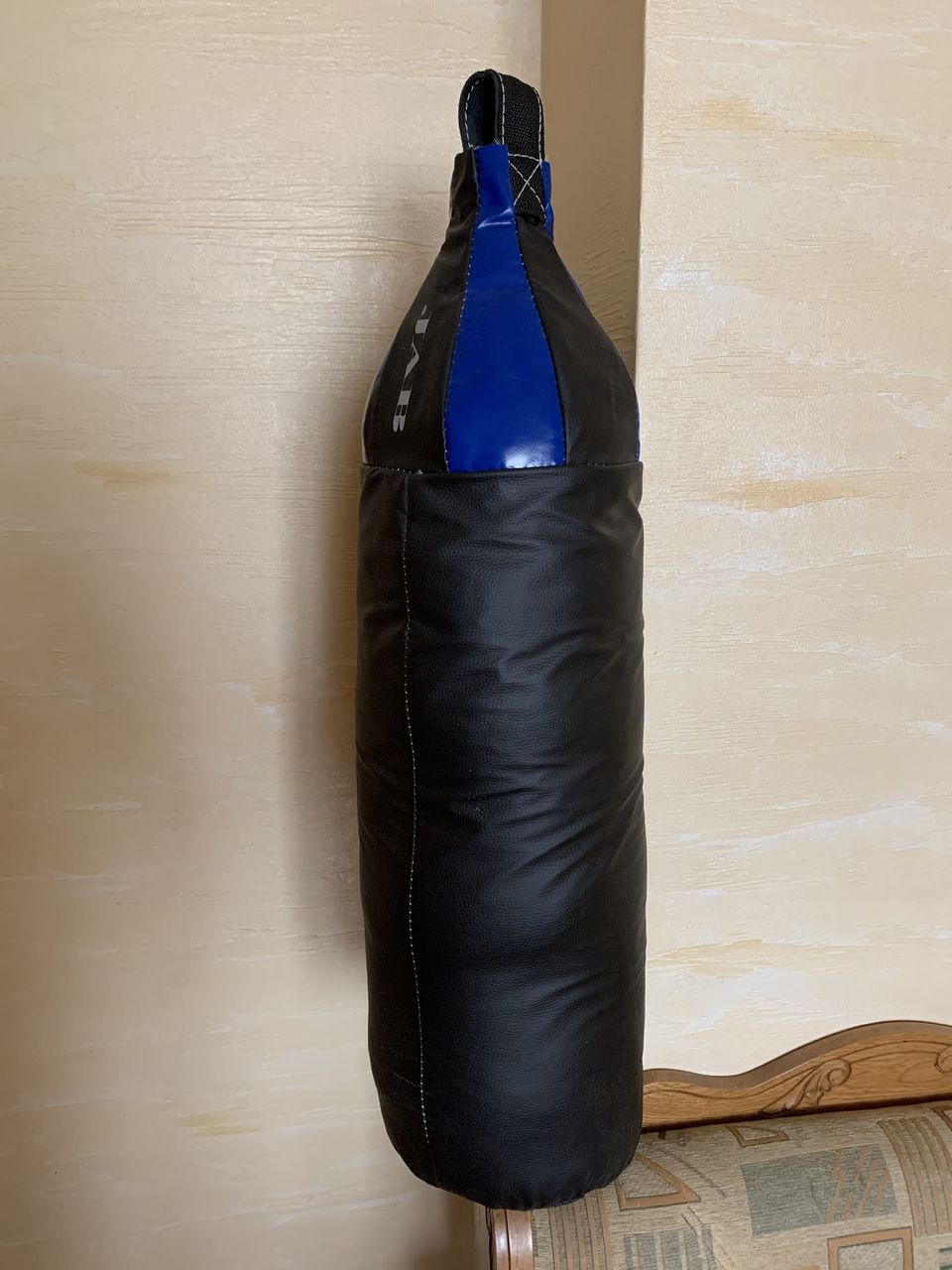 Продам боксерскую грушу