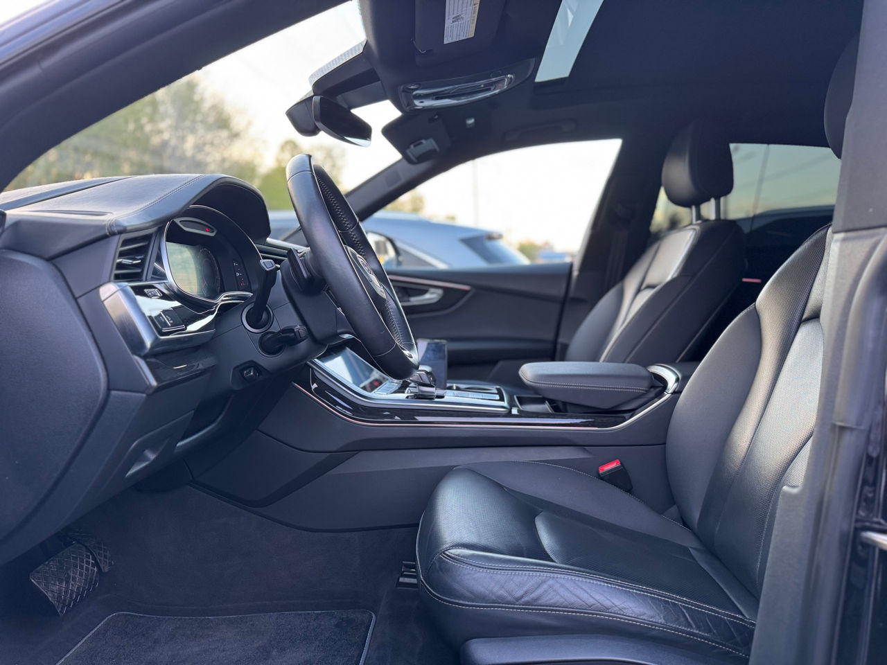 Audi Q8 foto 6