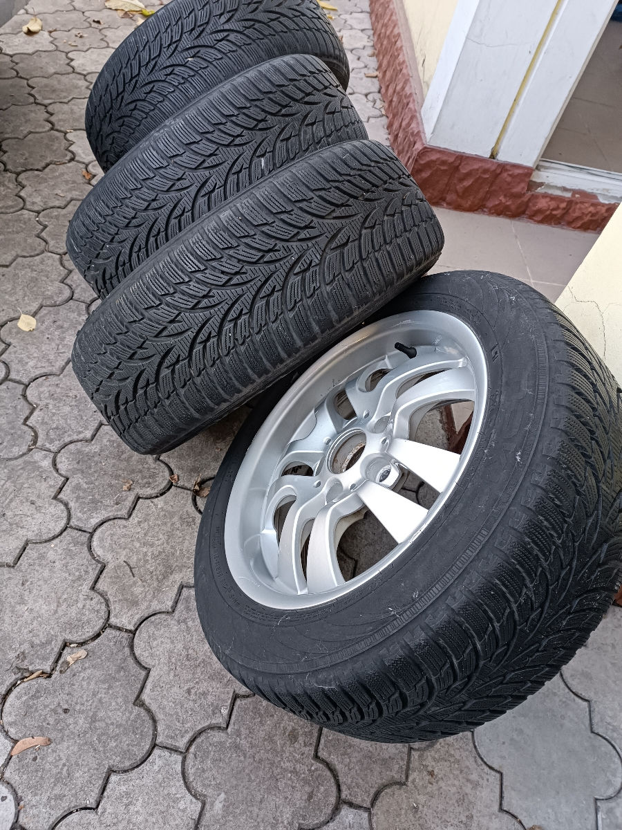 Jante cu anvelope BMW, serie OEM 7x16 5x120 ET 34 dia 72.6 foto 1