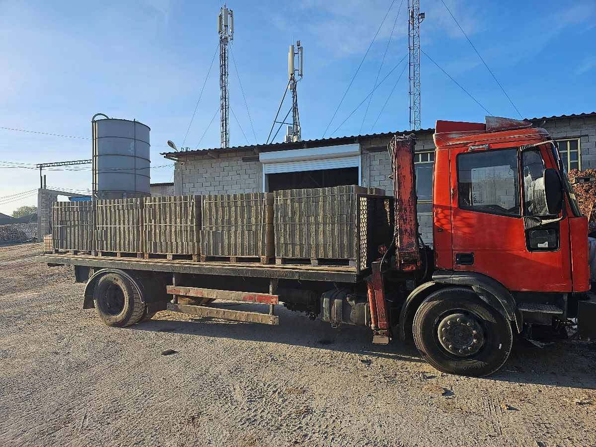 Iveco 180E23 фото 0