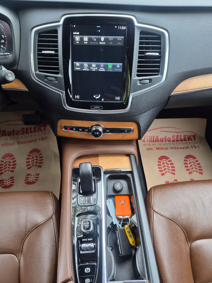 Volvo XC90 2020 photo 13