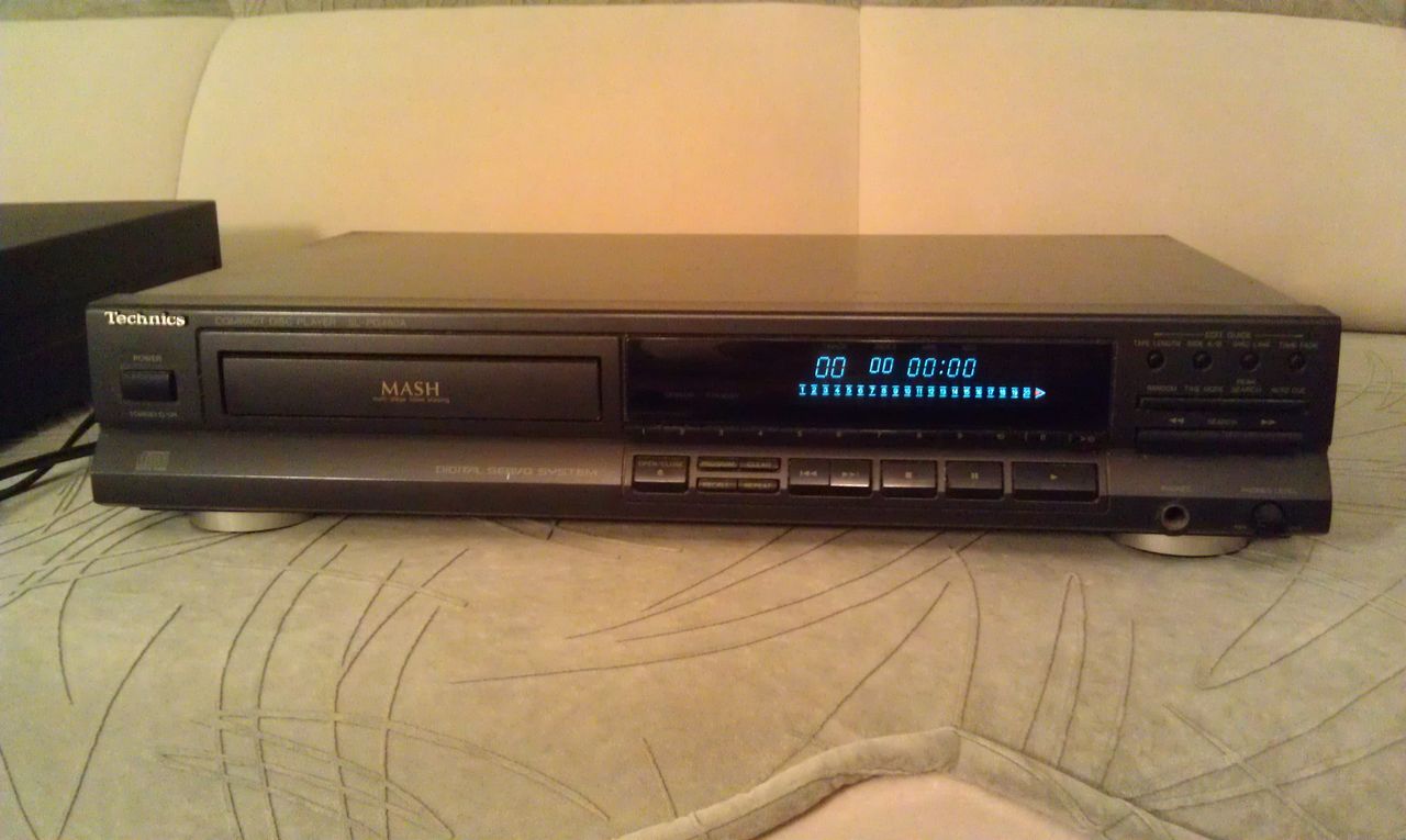 Дека Technics RS-TR373 и СД проигрыватель Technics SL-PG460A