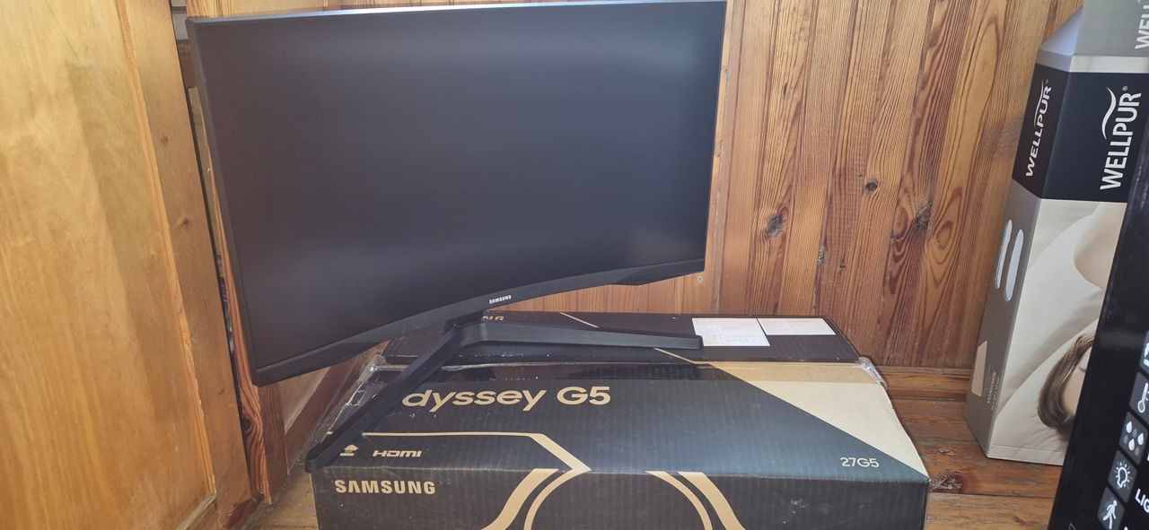 Samsung Odyssey G5 C27G54TQW. Curved QHD 2k ; 144Hz ; 1ms ; AMD ...