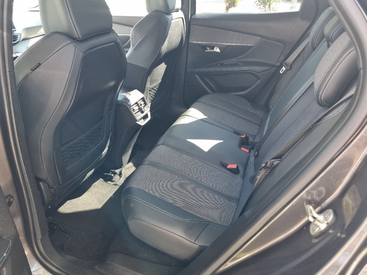 Peugeot 3008 2021 photo 16