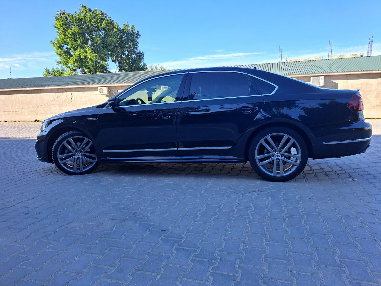 Volkswagen Passat foto 8