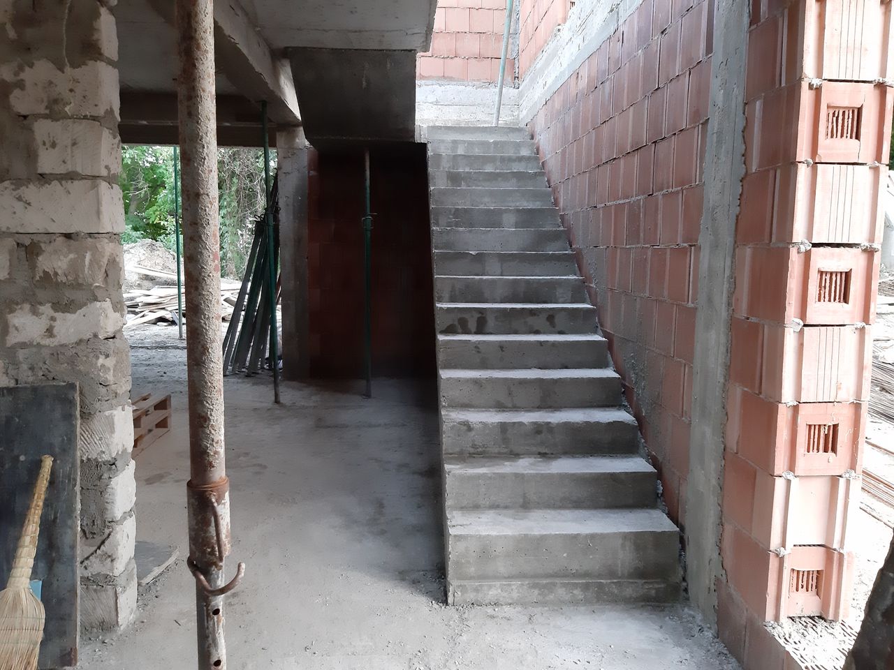 Бетонные лестницы Scari din beton лестнницы из бетона scari din beton armat foto 1