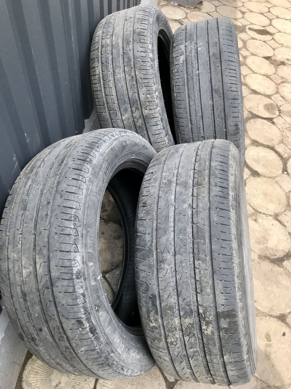 Set Pirelli 235/55/18