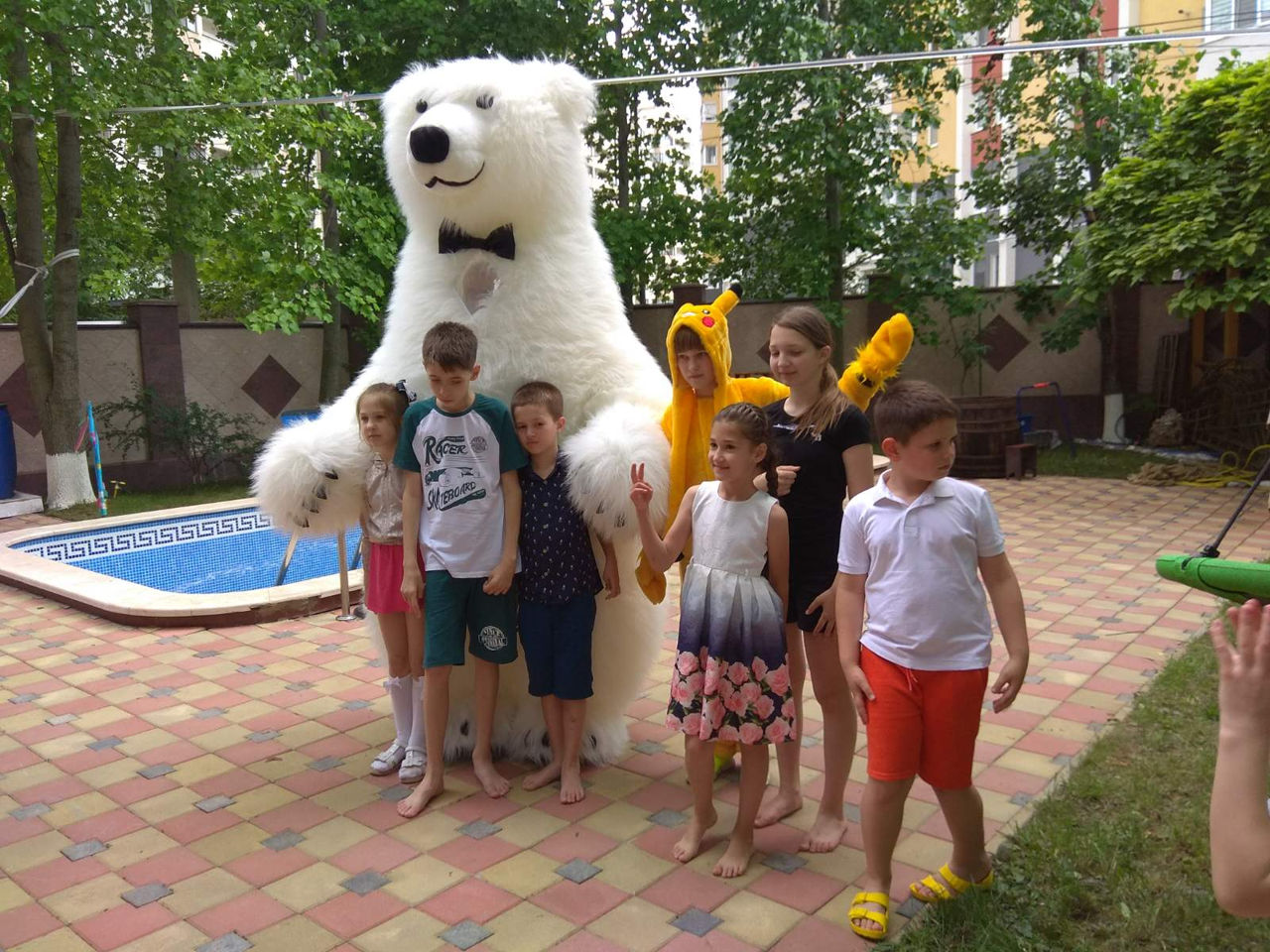 Музыкальное поздравление от Белого Медведя и от Кролика. Felicitare de la Ursul Alb și Iepuraș. фото 2