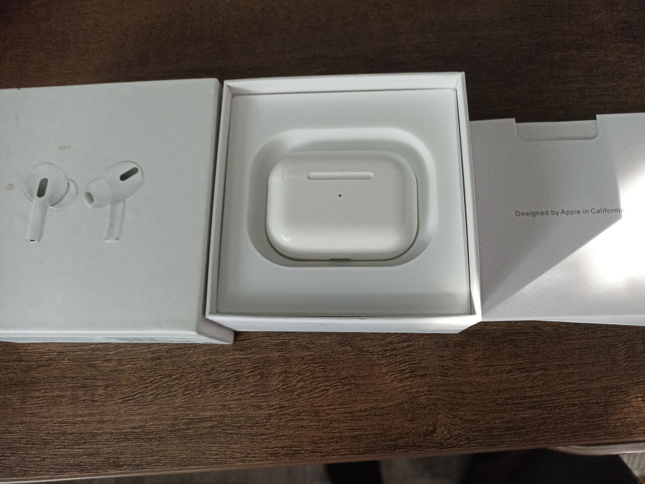 Airpods pro фото 1.