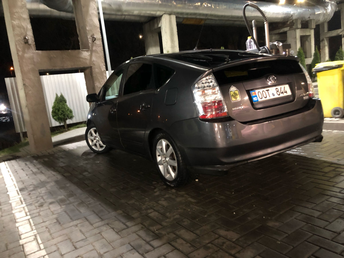 Toyota Prius foto 3