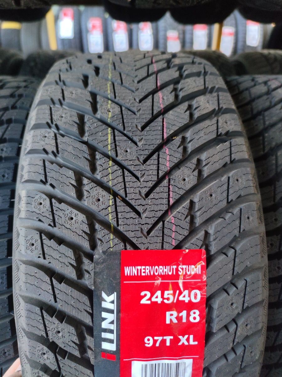 245 / 40    R18 !!! foto 1