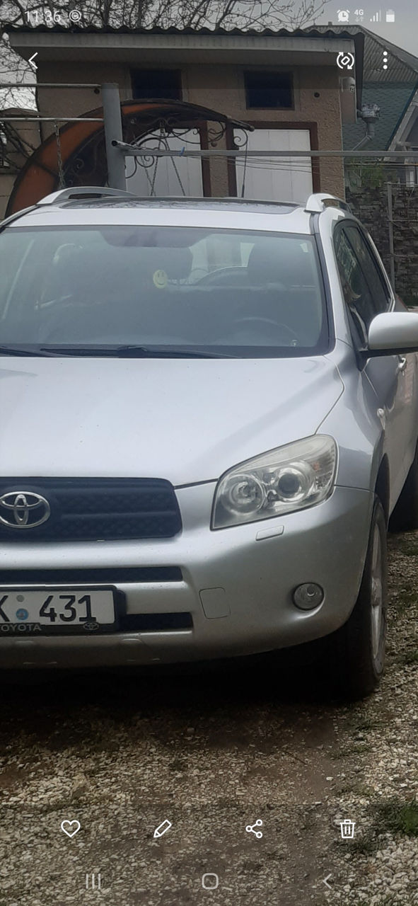 Toyota Rav 4 foto 9