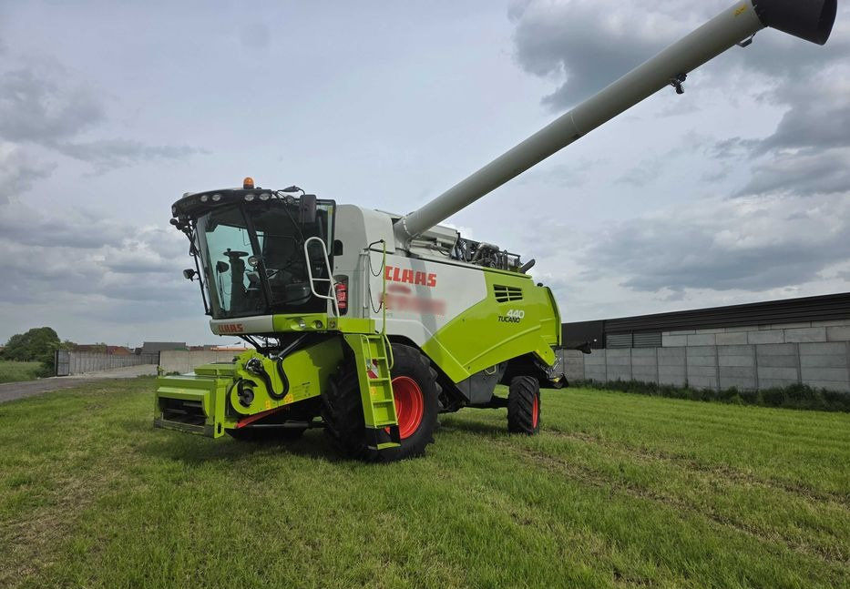 Claas tucano 440 foto 0
