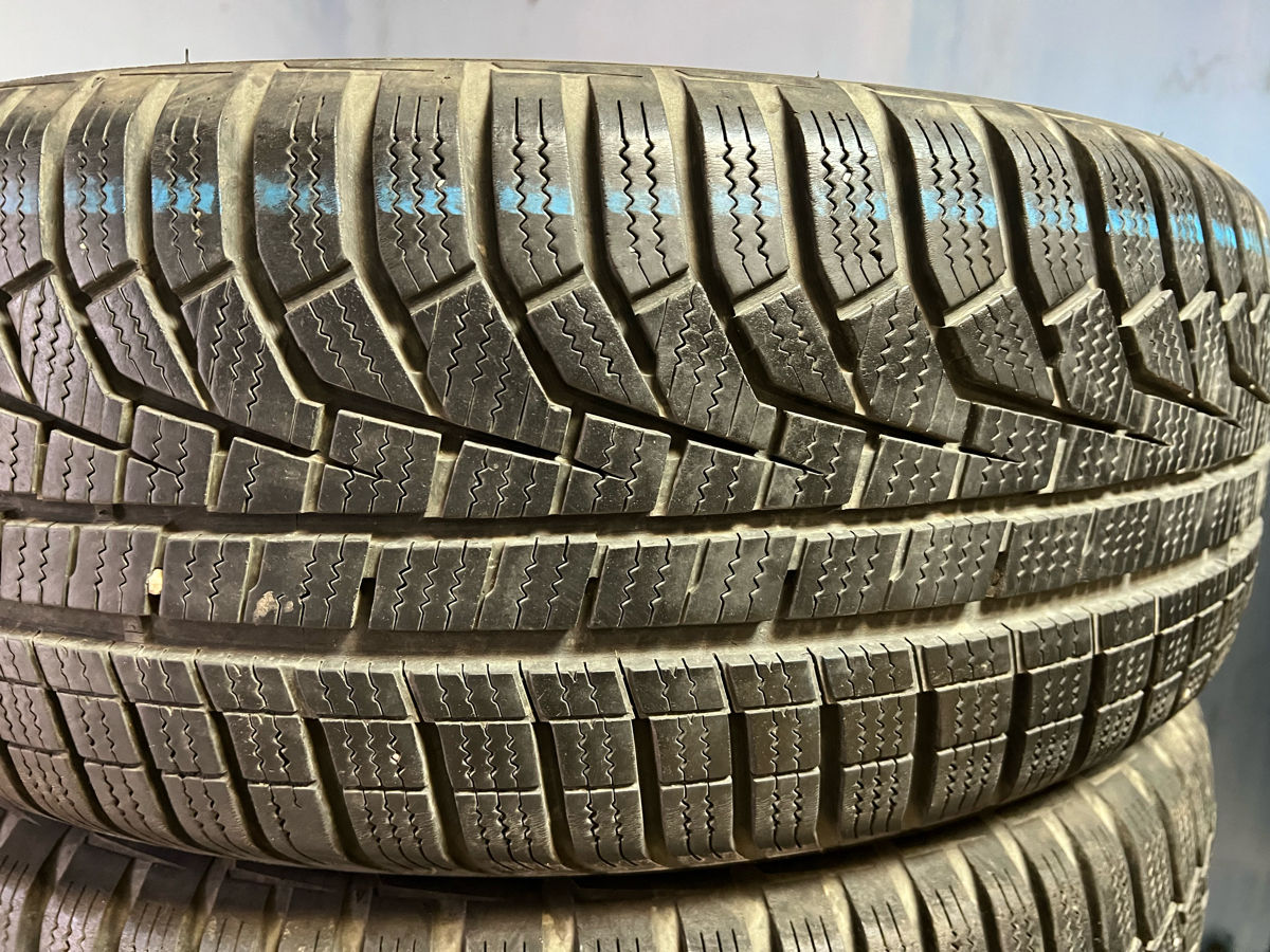 R17 215/60 Hankook Winter Icept Evo