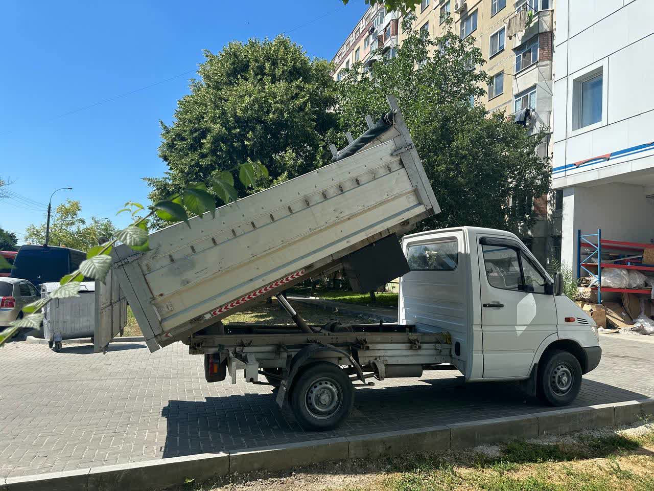 Servicii debarasare gunoi cu hamali foto 2