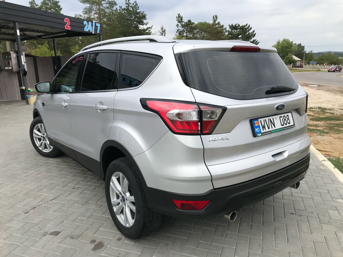 Ford Kuga foto 6