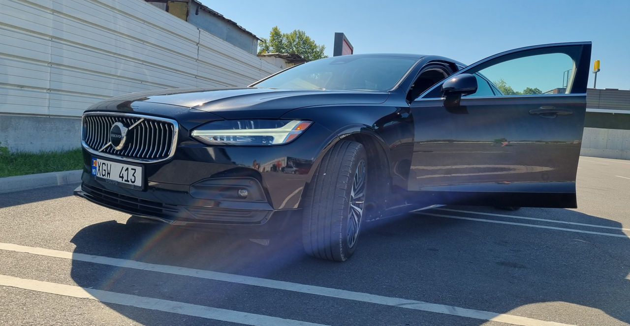Volvo S90 foto 0