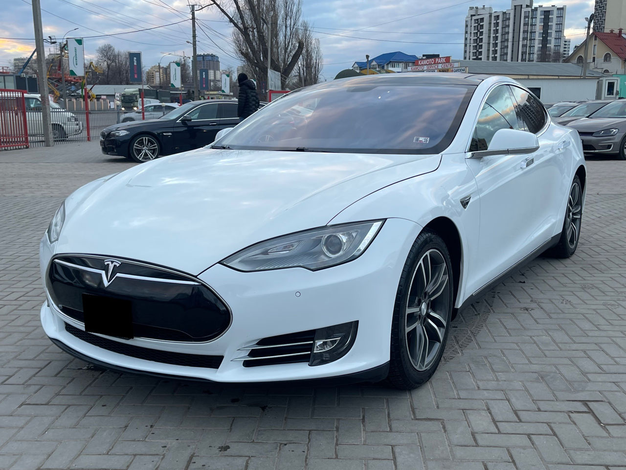 Tesla Model S foto 0