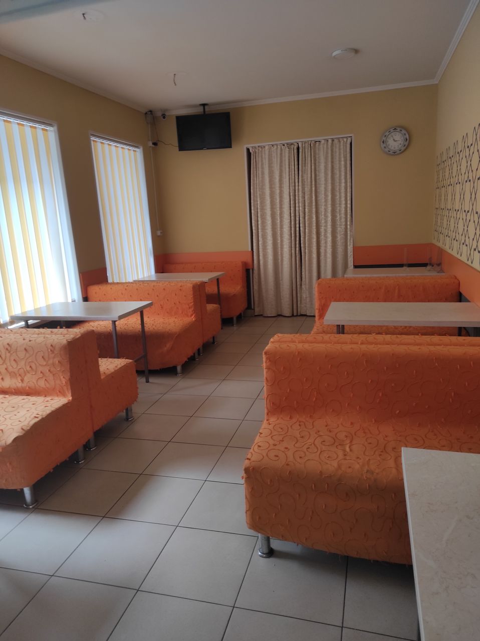 35 metri pătrați în centrul orașului lîngă piata centrala