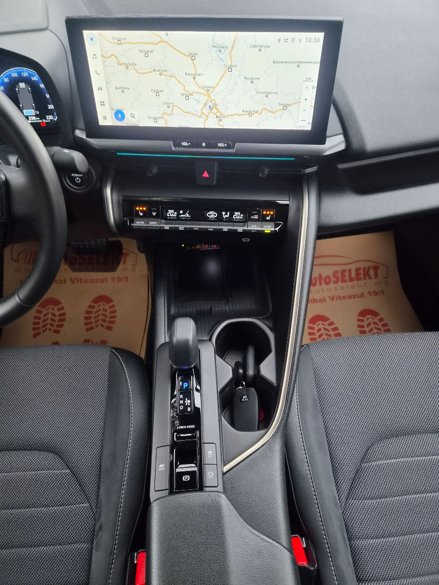 Toyota C-HR 2024 photo 13