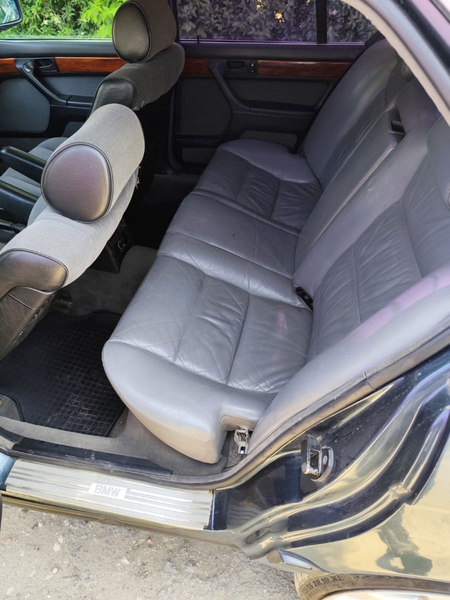 BMW 7 Series фото 6