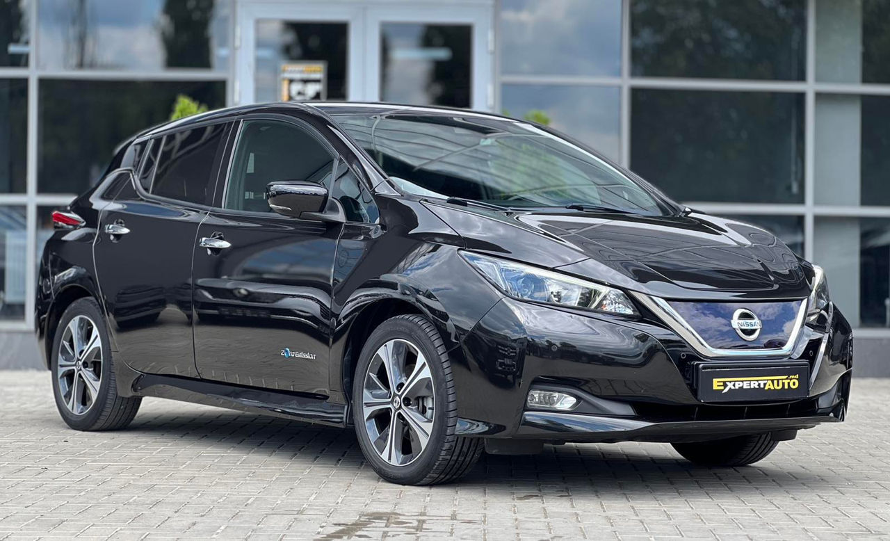 Nissan Leaf — фото 3