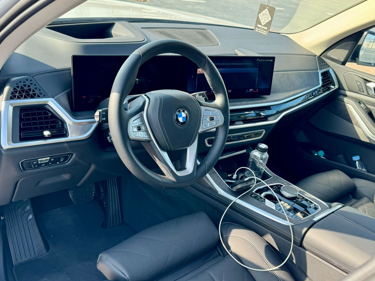 BMW X7 foto 4
