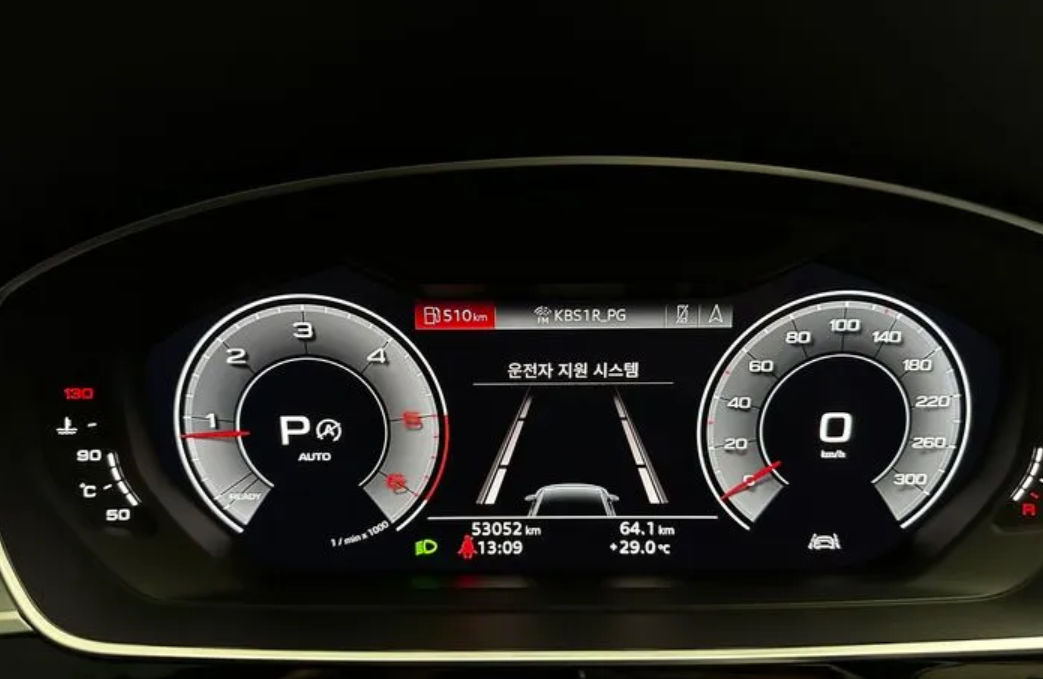 Audi A8 foto 5