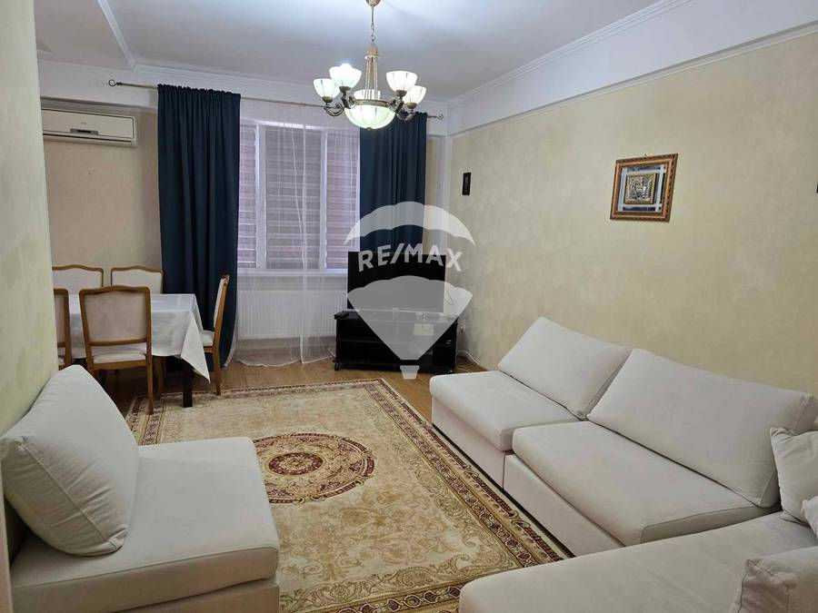 Apartament cu 3 camere, 93 m², Buiucani, Chișinău foto 2