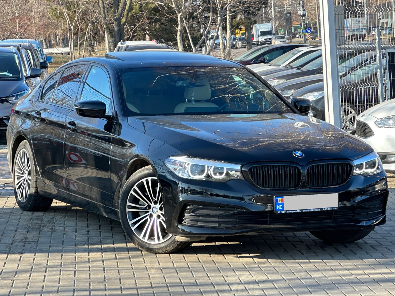 BMW 5 Series foto 0