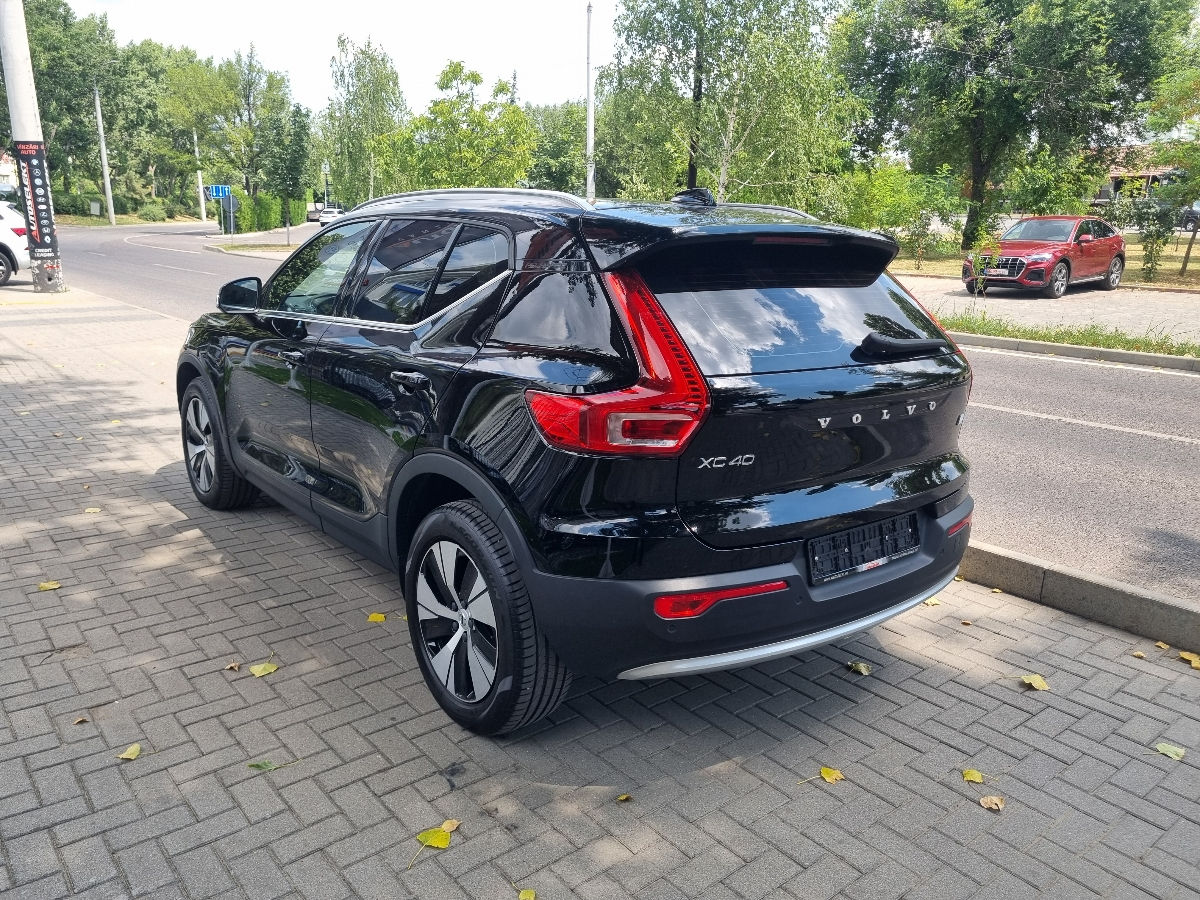 Volvo XC40 2023 photo 7