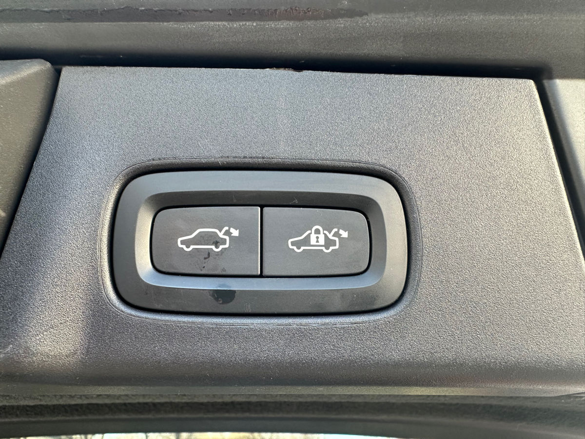 Volvo V90 Cross Country foto 16