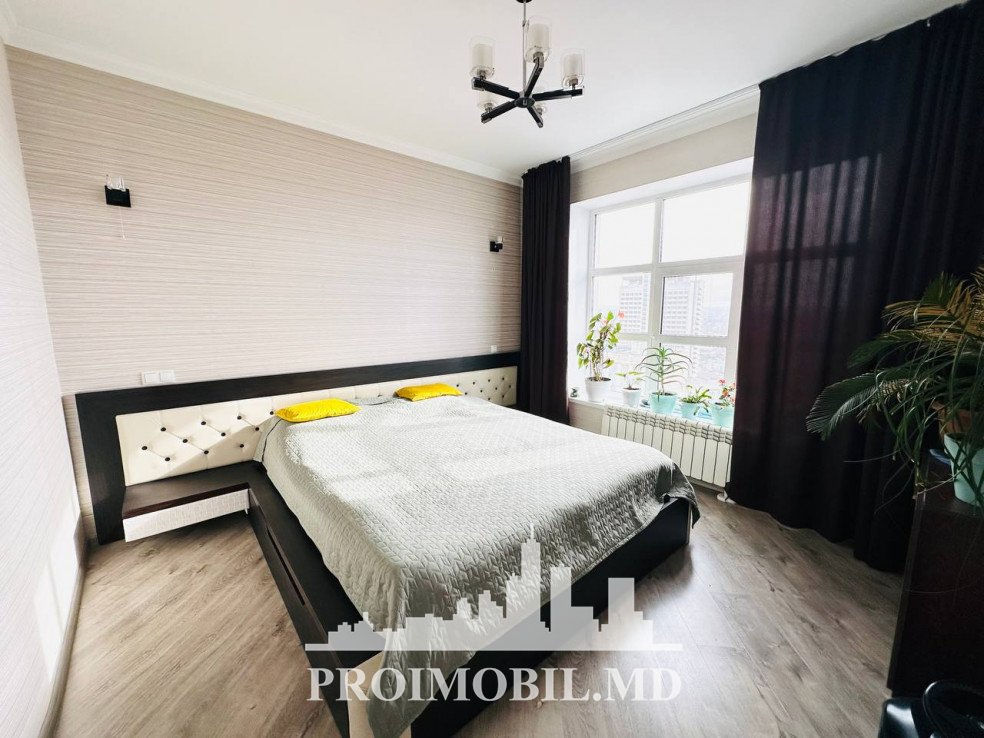 Apartament cu 2 camere, 90 m², Centru, Chișinău foto 3