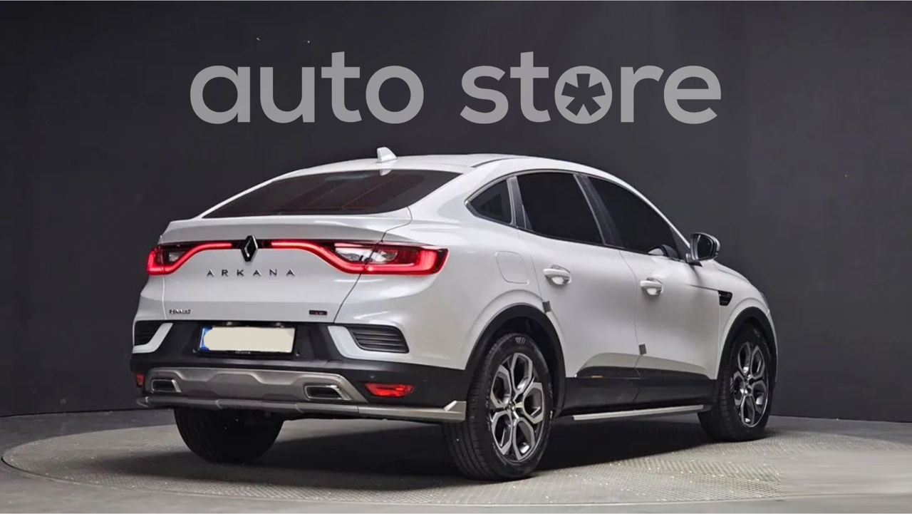 Renault Arkana foto 1