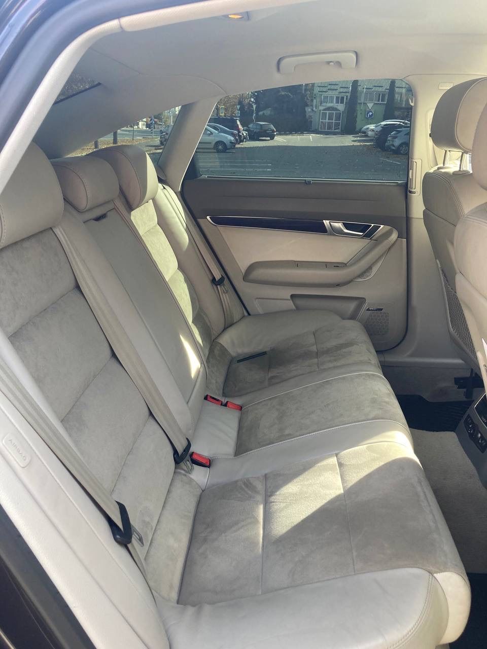 Audi A6 фото 4