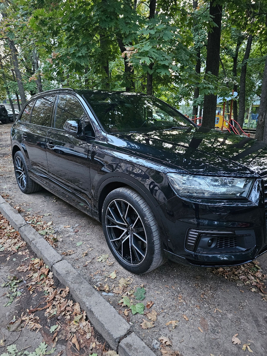 Audi Q7 e-tron foto 4