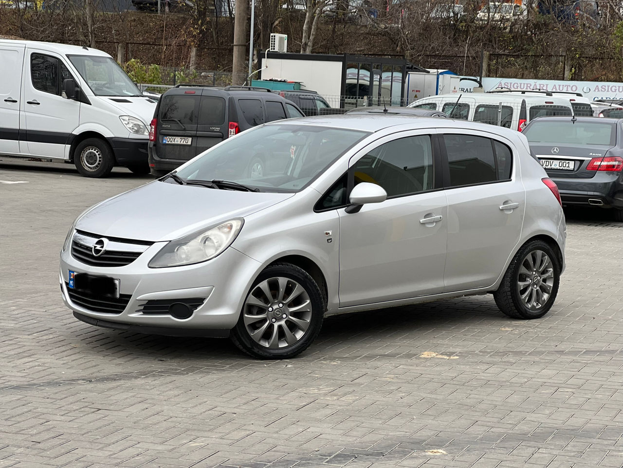 Opel Corsa foto 1