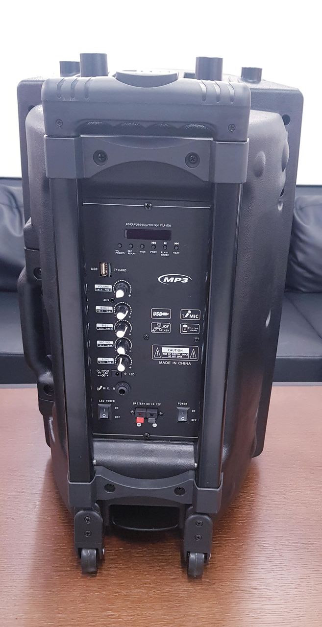 Бесплатная доставка! Портативная колонка+Микрофон+Bluetooth+AUX+FM ...
