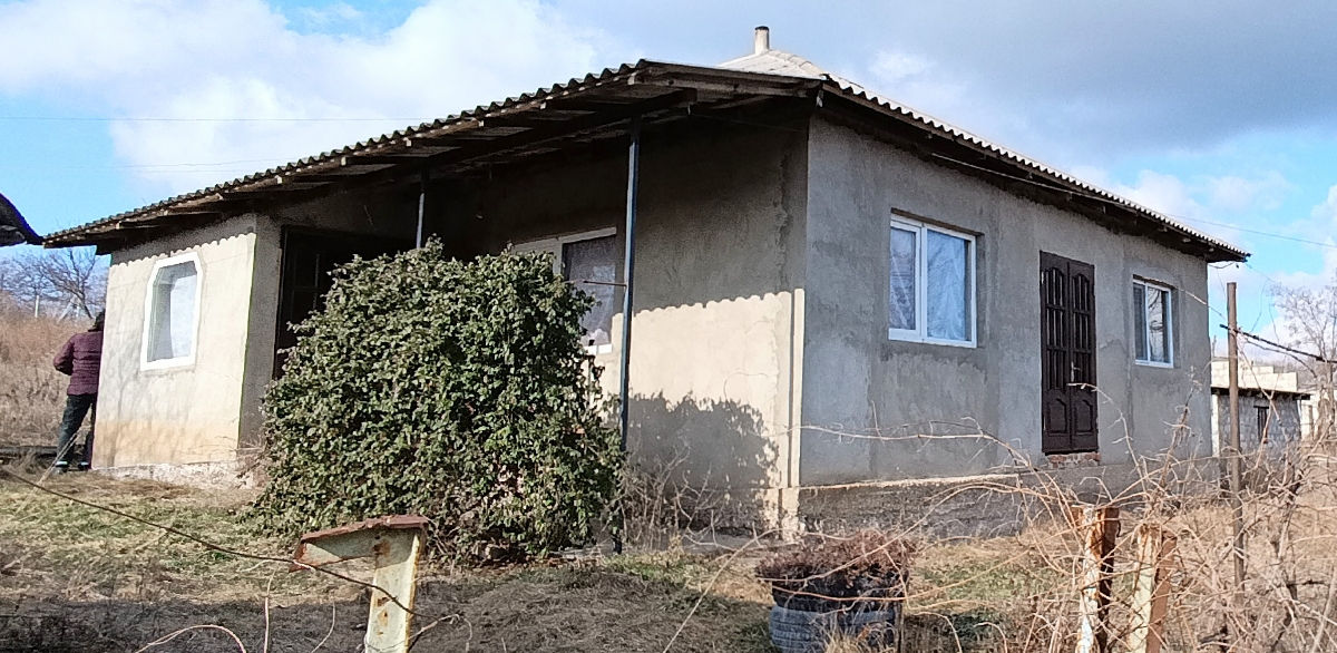  Casă în s. Corlăteni, r-nul Rîșcani !  foto 0